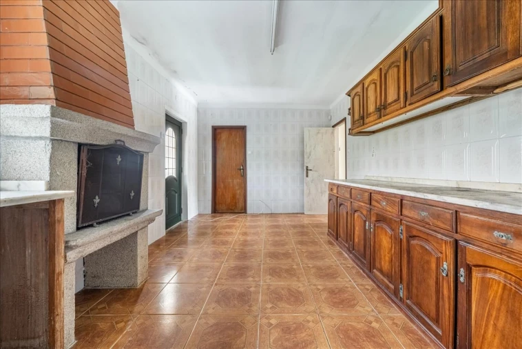 Moradia T3 para Venda em Rendufinho Foto 6