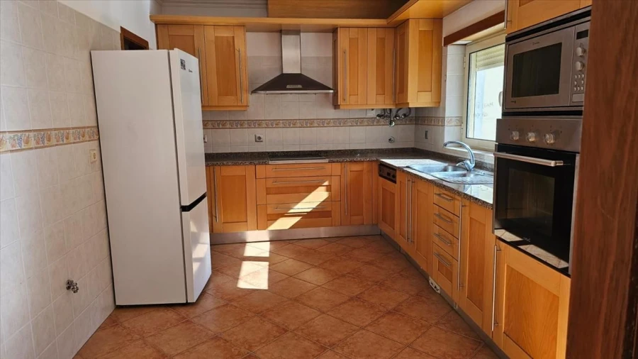 Moradia T4 para Venda em Leiria, Pousos, Barreira e Cortes Foto 12