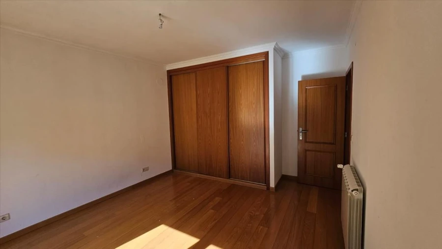 Moradia T4 para Venda em Leiria, Pousos, Barreira e Cortes Foto 15