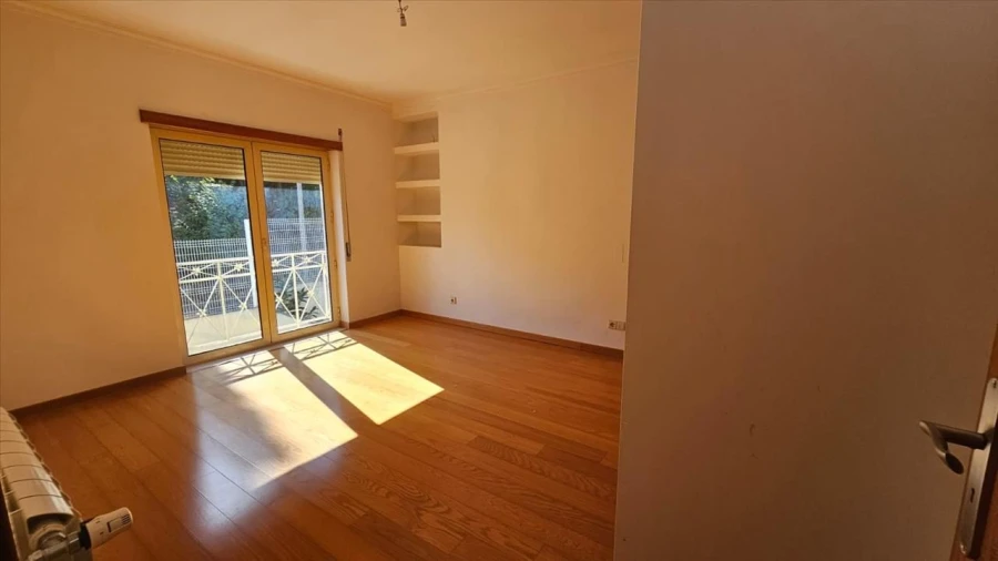 Moradia T4 para Venda em Leiria, Pousos, Barreira e Cortes Foto 16