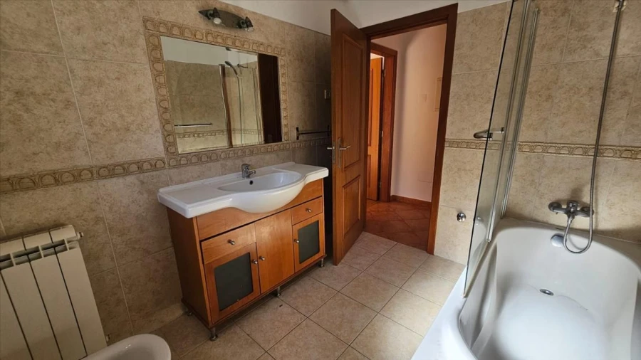 Moradia T4 para Venda em Leiria, Pousos, Barreira e Cortes Foto 20