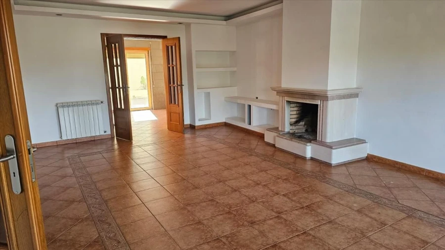 Moradia T4 para Venda em Leiria, Pousos, Barreira e Cortes Foto 6