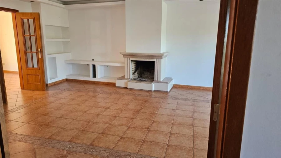 Moradia T4 para Venda em Leiria, Pousos, Barreira e Cortes Foto 7