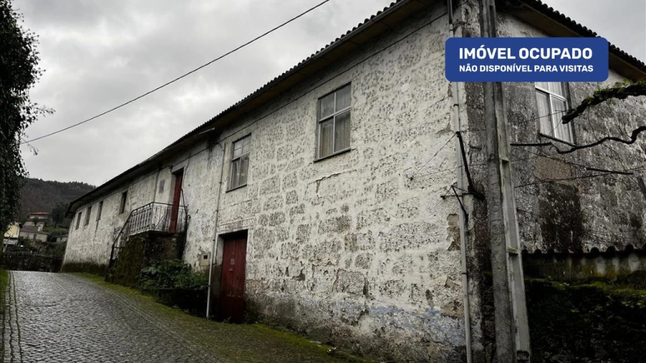 Moradia T3 para Venda em São João de Rei Foto 1