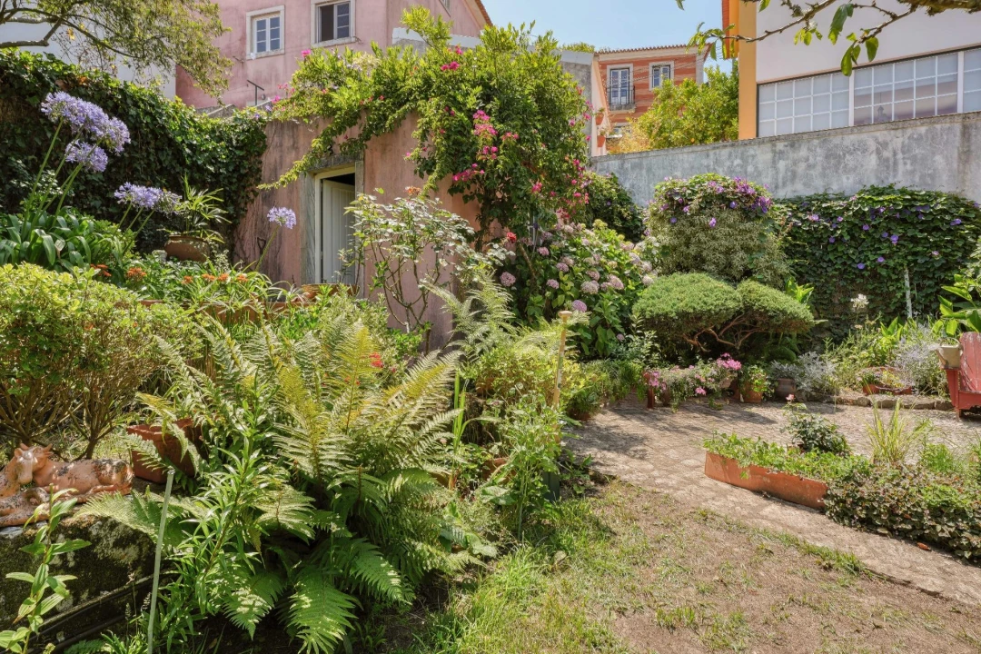 Moradia T5 para Venda em Agualva e Mira-Sintra Foto 16