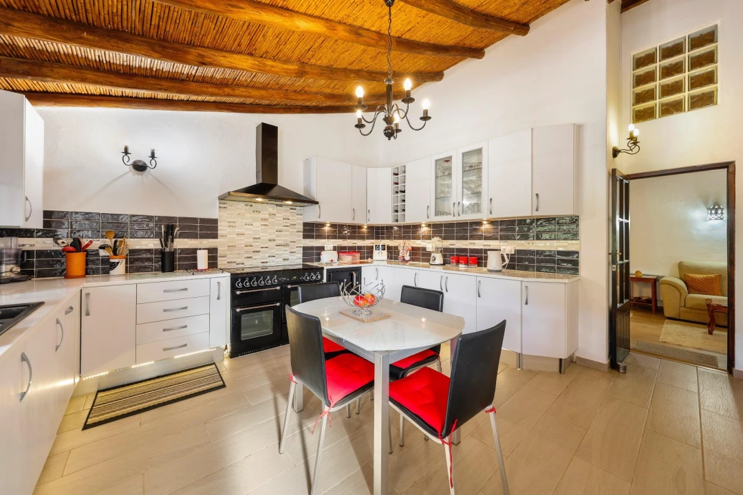 Moradia T4 para Venda em Silves Foto 20