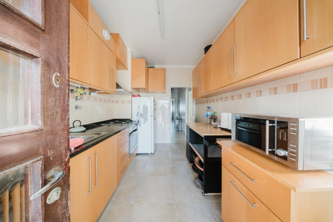 Apartamento T4 para Venda em Buarcos Foto 3