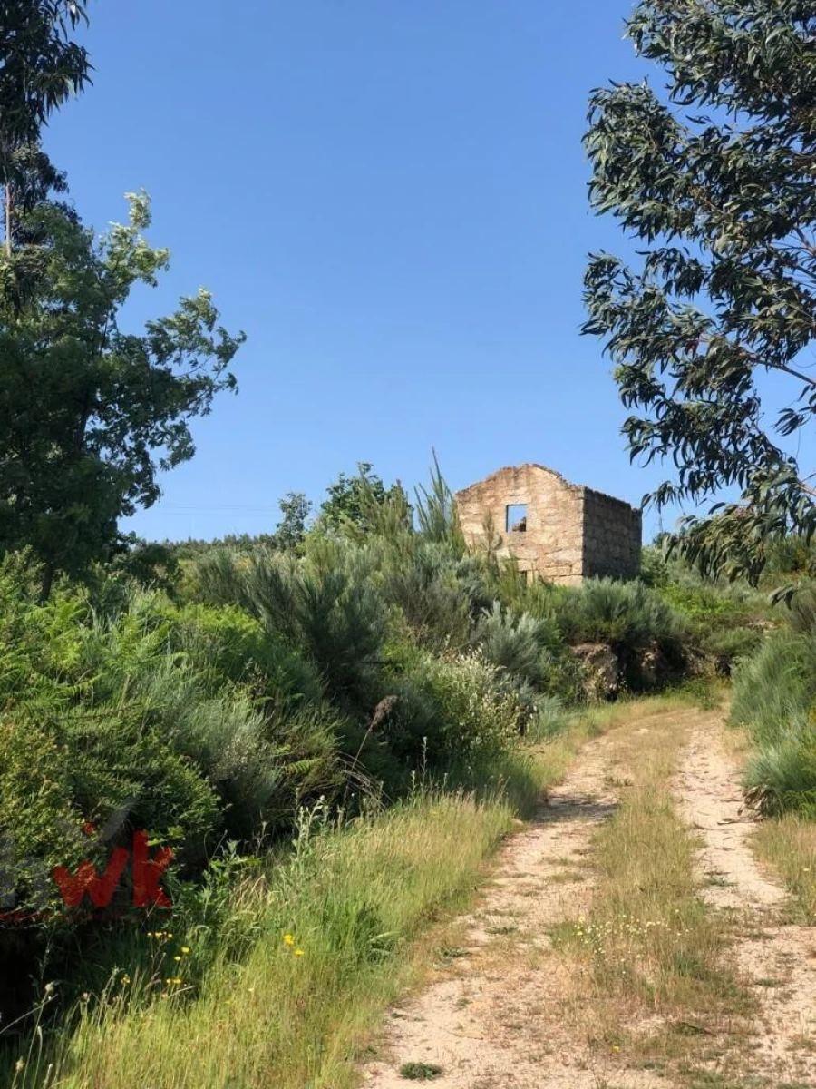 Moradia T2 para Venda em Covas e Vila Nova de Oliveirinha Foto 10