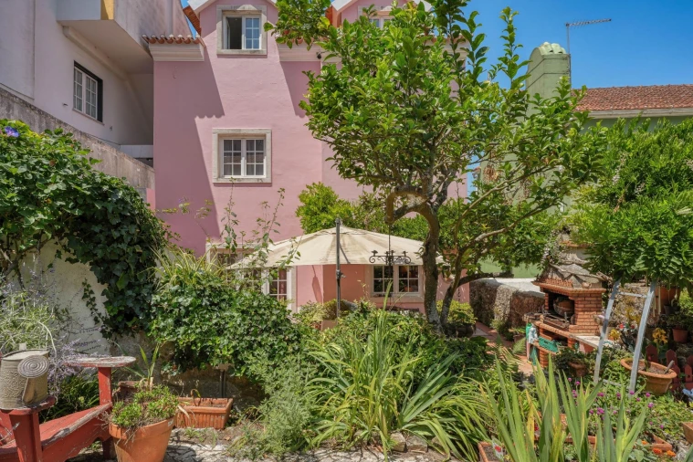 Moradia T5 para Venda em Agualva e Mira-Sintra Foto 2