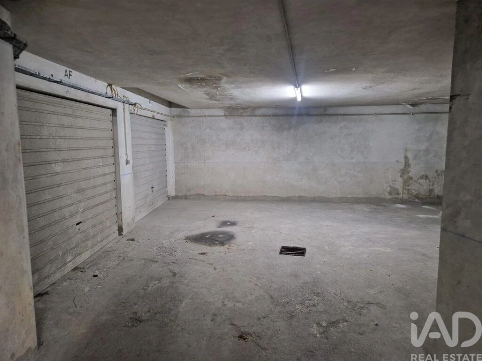 Garagem para Venda em Subportela, Deocriste e Portela Susã Foto 5