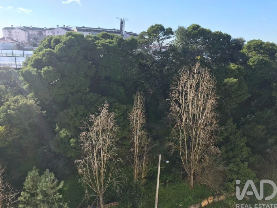 Apartamento T3 para Venda em Camarate, Unhos e Apelação Foto 20