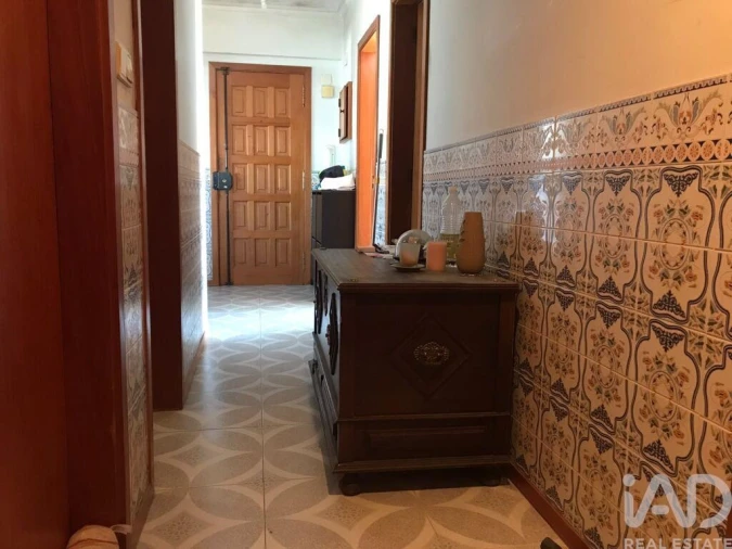 Apartamento T3 para Venda em Camarate, Unhos e Apelação Foto 4