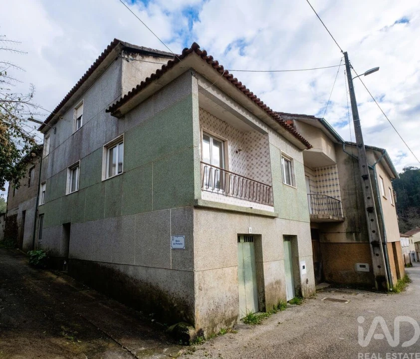 Moradia T3 para Venda em Penacova Foto 1