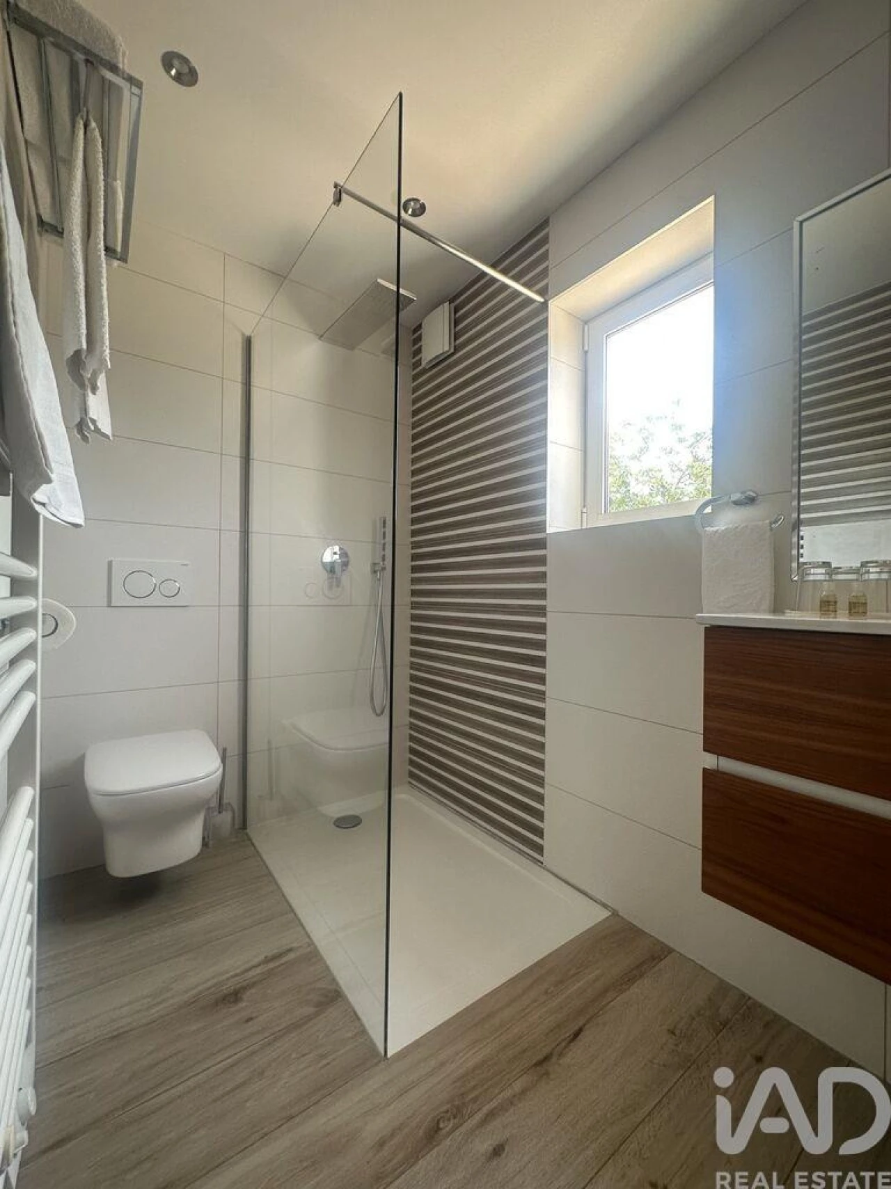 Moradia T4 para Venda em Armação de Pera Foto 36