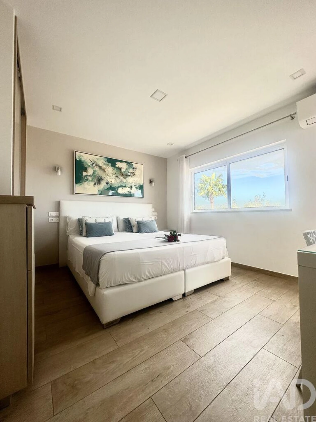 Moradia T4 para Venda em Armação de Pera Foto 30