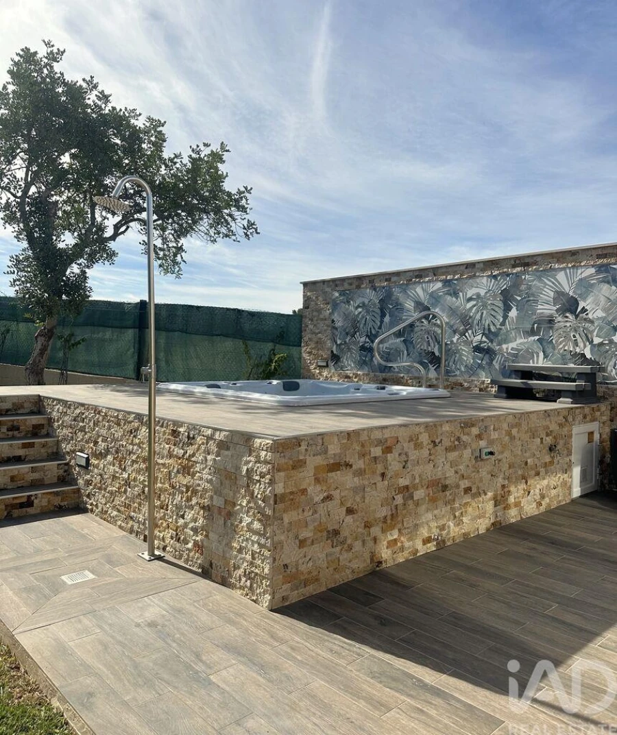 Moradia T4 para Venda em Armação de Pera Foto 12