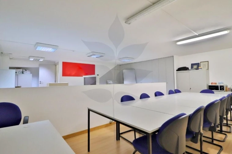 Loja para Venda em Nogueira, Fraião e Lamaçães Foto 9