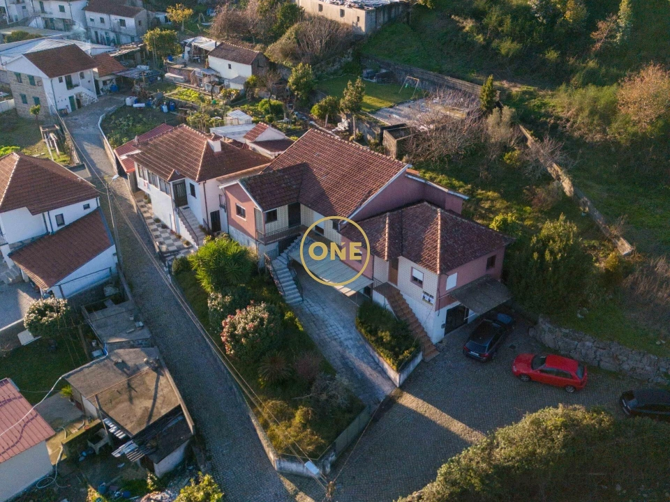 Moradia T5 para Venda em Penamaior Foto 2