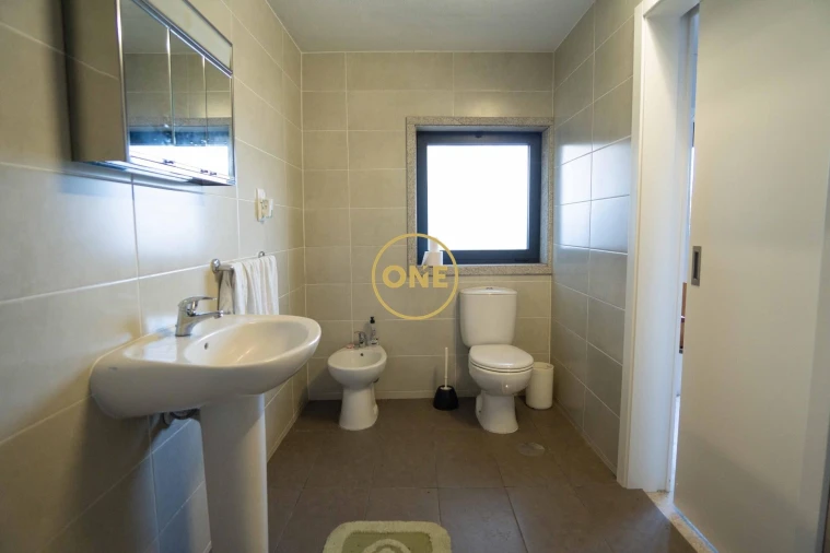 Moradia T5 para Venda em Penamaior Foto 8