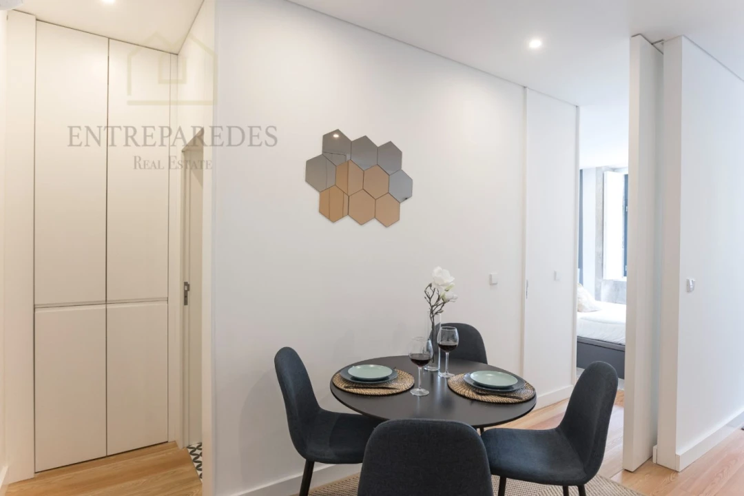Apartamento T1 para Venda em Cedofeita, Santo Ildefonso, Sé, Miragaia, São Nicolau e Vitória Foto 8
