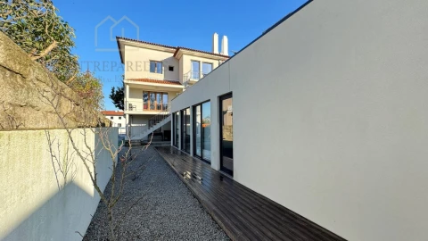 Moradia para Venda em Lordelo do Ouro e Massarelos