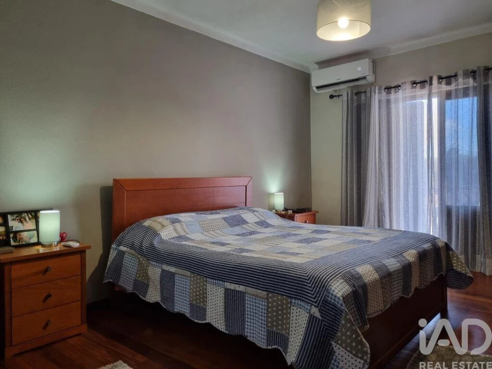 Moradia T4 para Venda em Poiares (Santo Andre) Foto 22