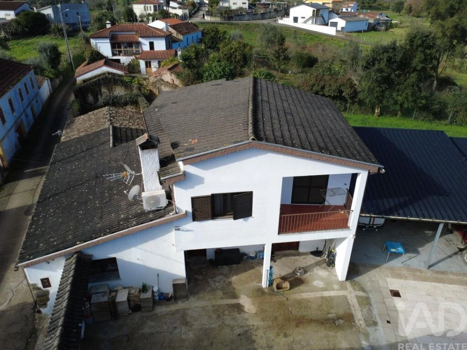 Moradia T4 para Venda em Poiares (Santo Andre) Foto 35