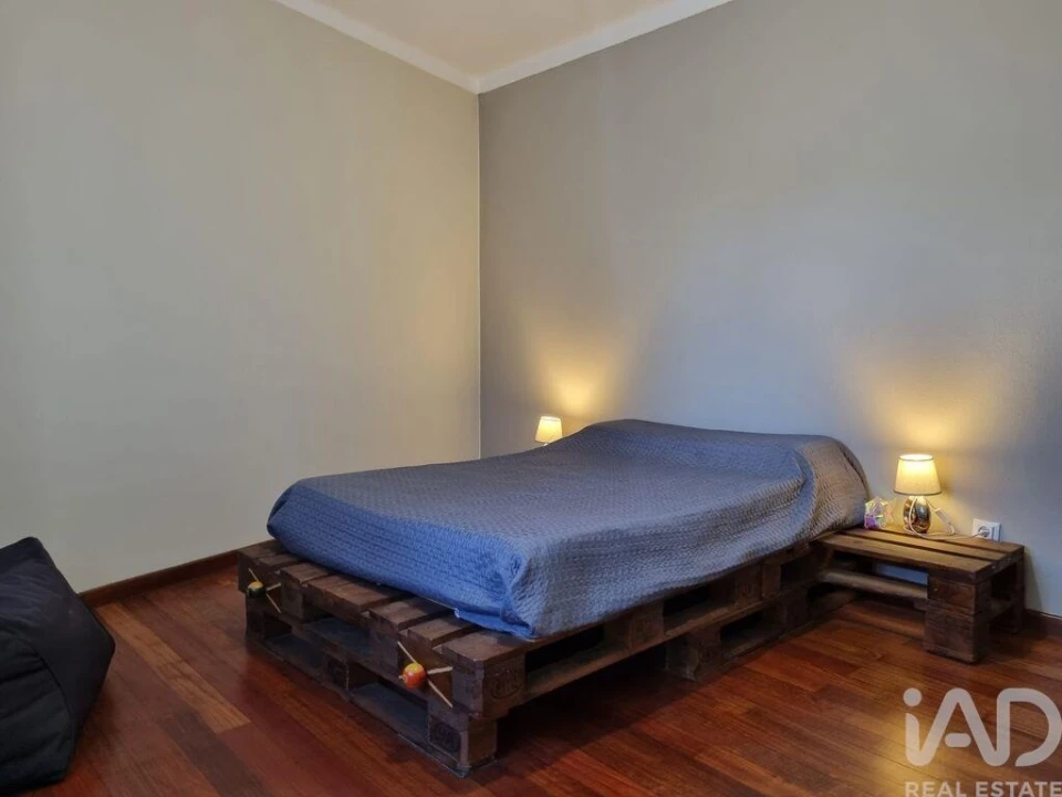 Moradia T4 para Venda em Poiares (Santo Andre) Foto 28