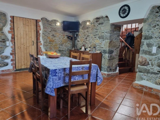 Moradia T4 para Venda em Poiares (Santo Andre) Foto 16