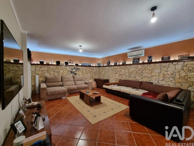 Moradia T4 para Venda em Poiares (Santo Andre) Foto 11