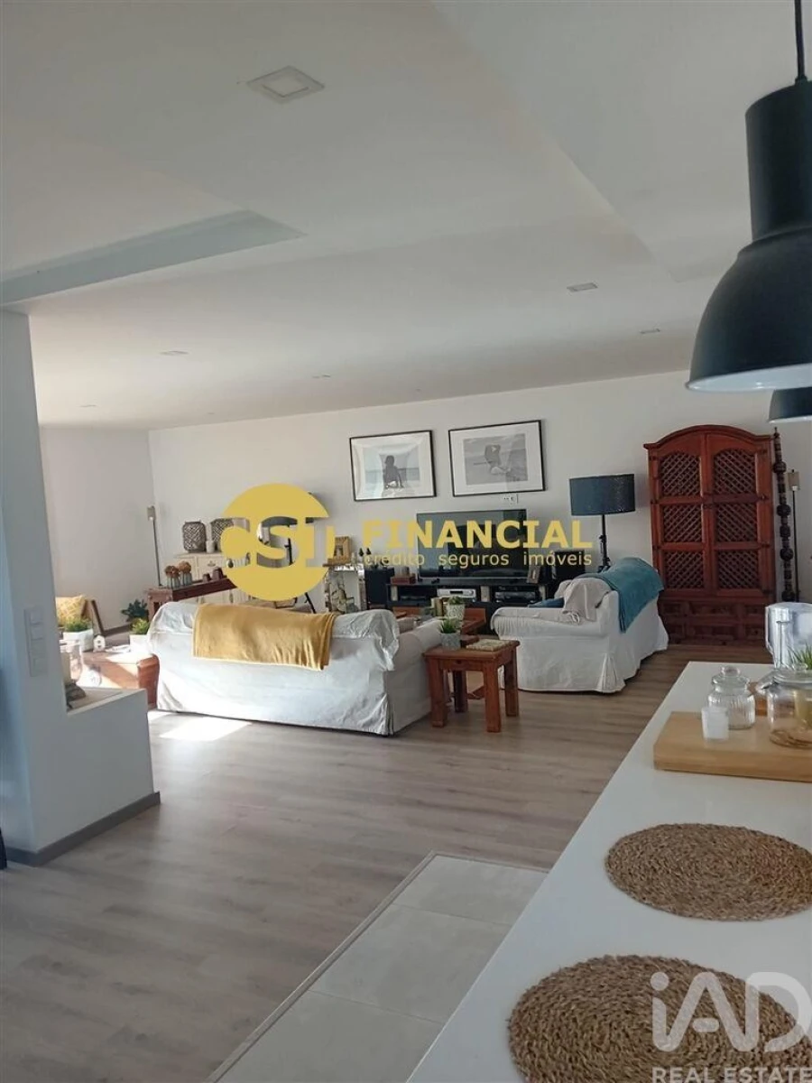 Moradia T3 para Venda em Cortegaça Foto 5