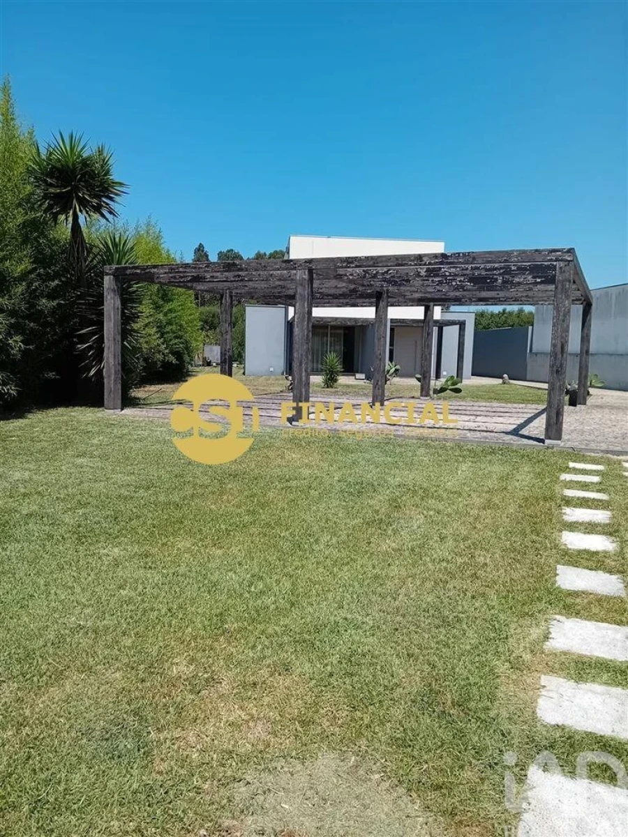 Moradia T3 para Venda em Cortegaça Foto 7