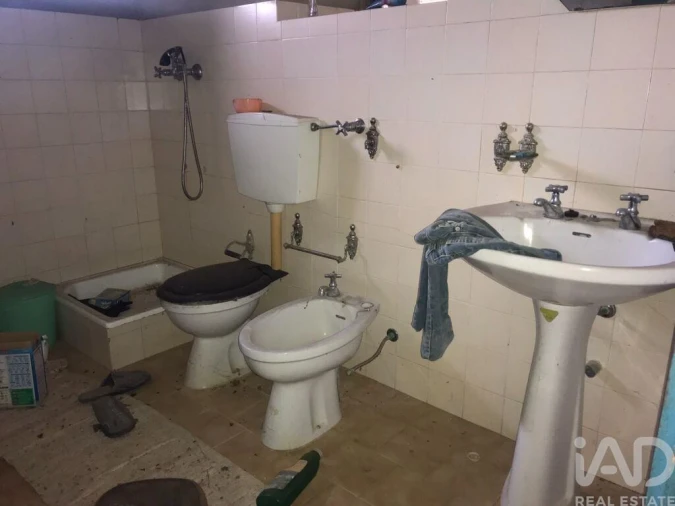 Moradia T2 para Venda em Chãos Foto 32