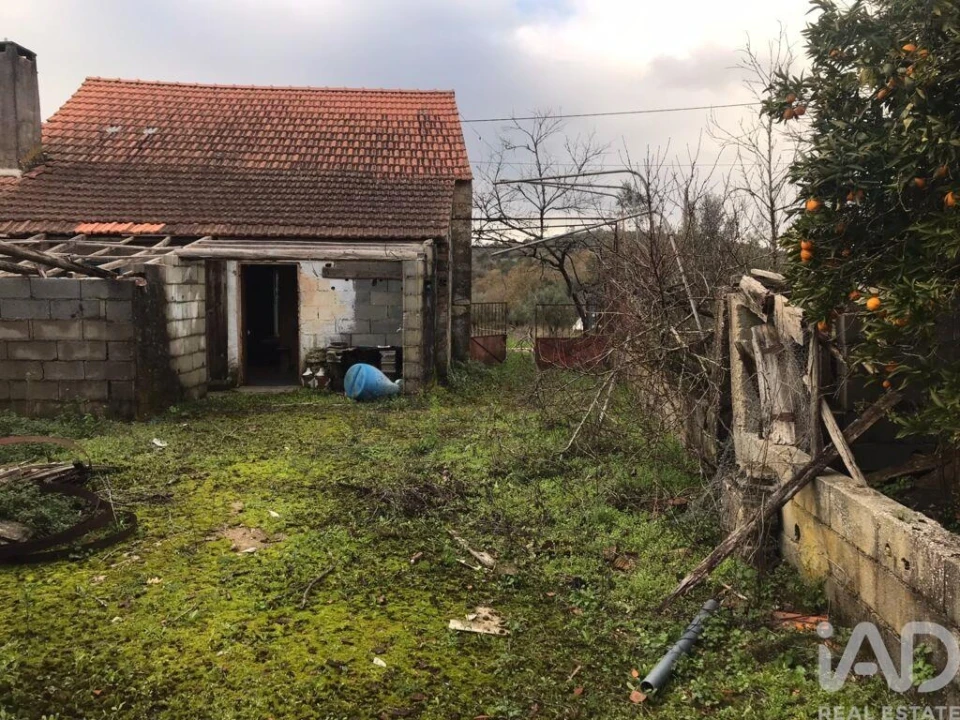 Moradia T2 para Venda em Chãos Foto 13