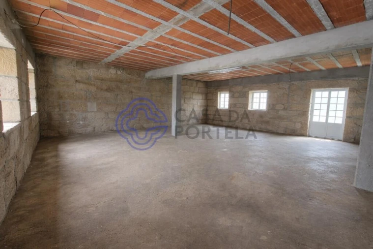 Moradia T4 para Venda em Abrunhosa-A-Velha Foto 12