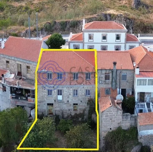 Moradia T4 para Venda em Abrunhosa-A-Velha Foto 3