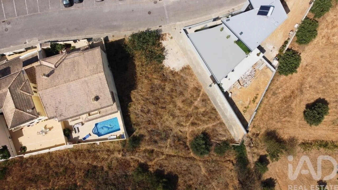 Terreno para Venda em Odiaxere Foto 2