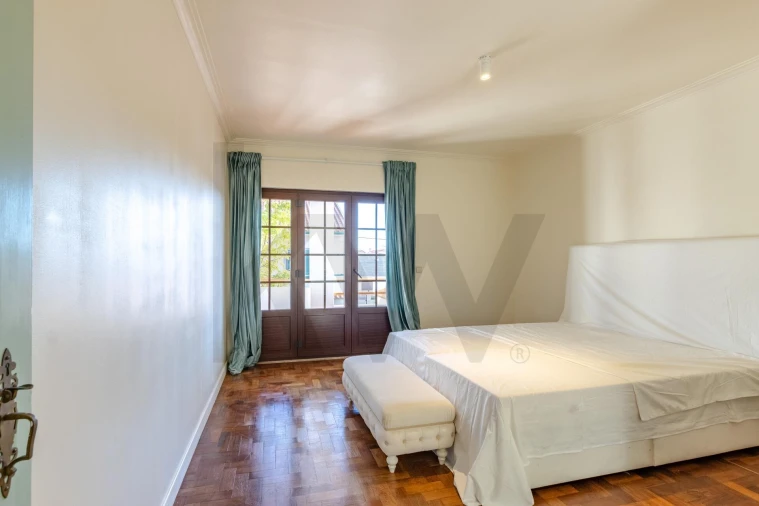 Moradia T4 para Venda em São Domingos de Rana Foto 30