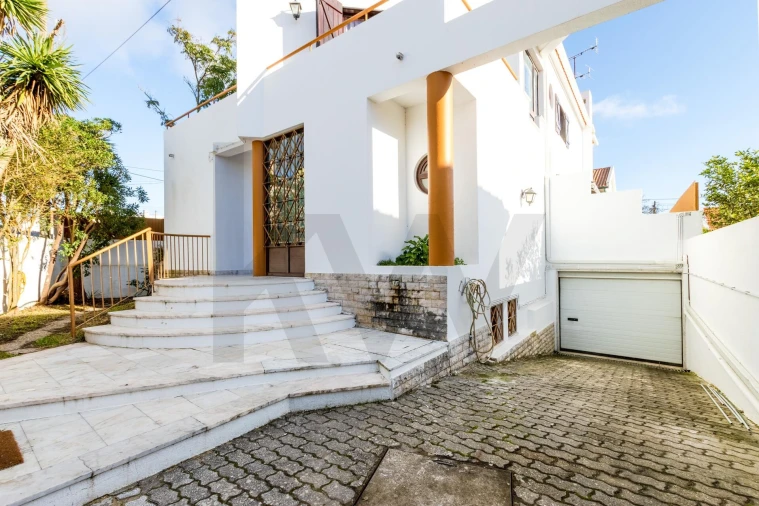 Moradia T4 para Venda em São Domingos de Rana Foto 11