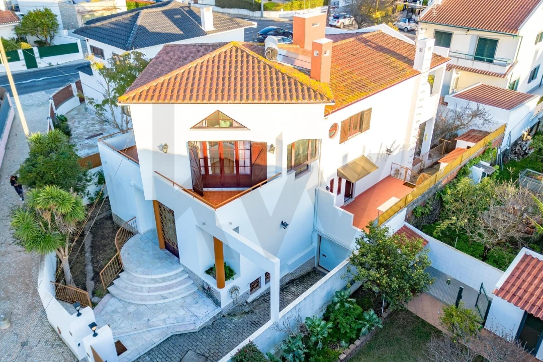 Moradia T4 para Venda em São Domingos de Rana Foto 1