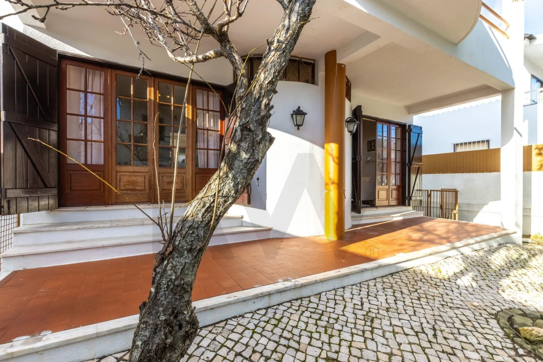 Moradia T4 para Venda em São Domingos de Rana Foto 23