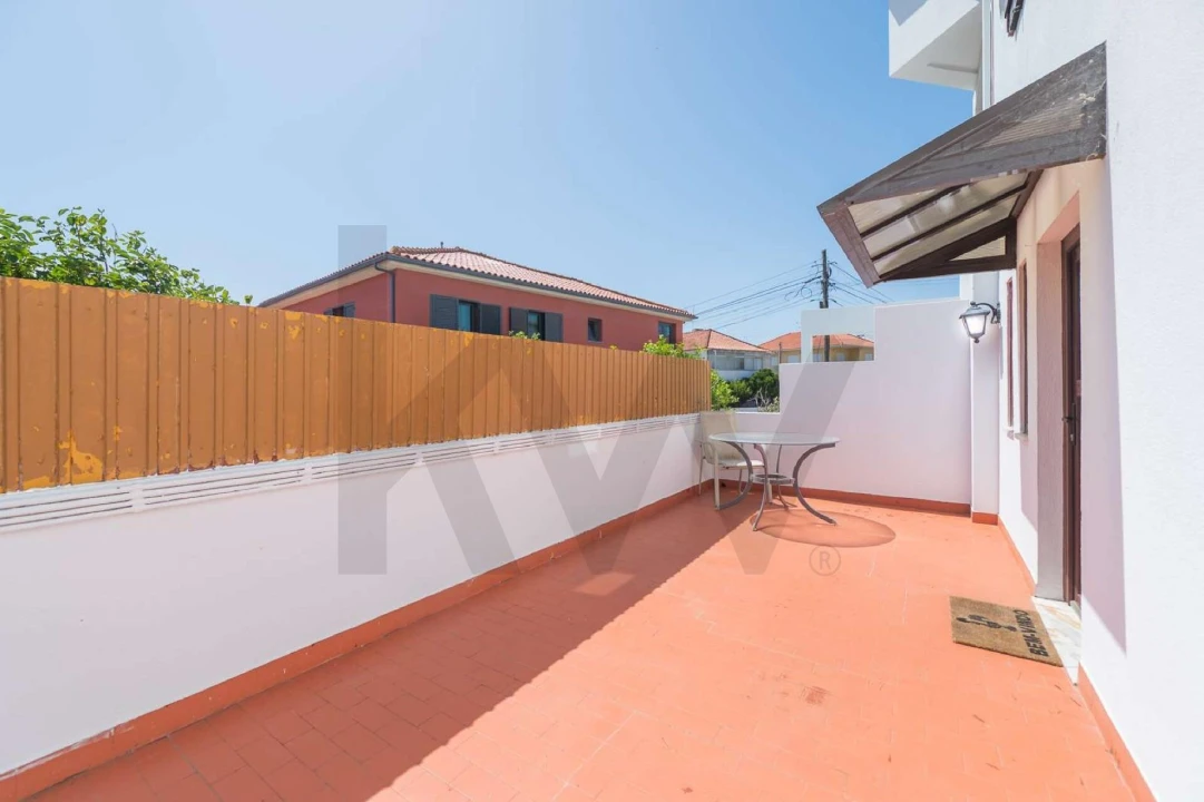 Moradia T4 para Venda em São Domingos de Rana Foto 19