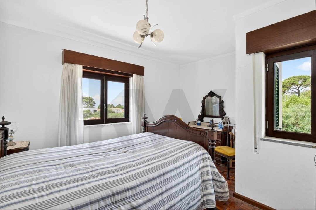 Moradia T5 para Venda em Sesimbra (Castelo) Foto 24