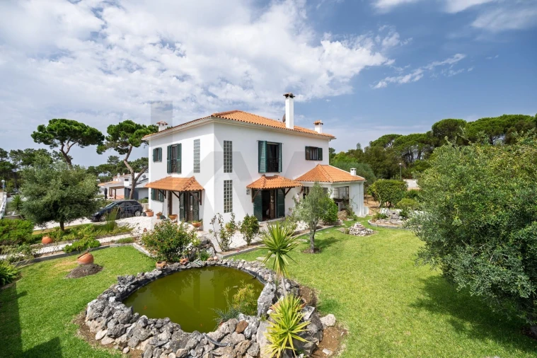 Moradia T5 para Venda em Sesimbra (Castelo) Foto 1