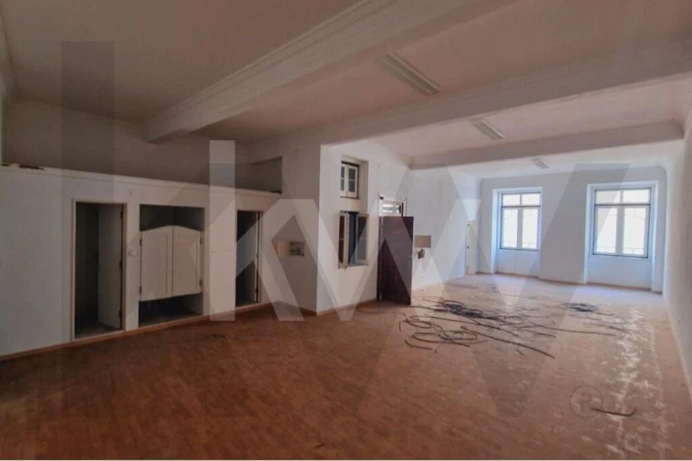 Prédio para Venda em Santa Maria Maior Foto 8