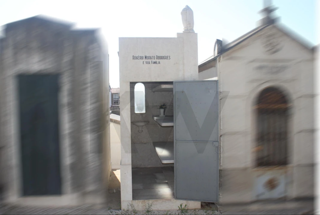 Prédio para Venda em Campo de Ourique Foto 4