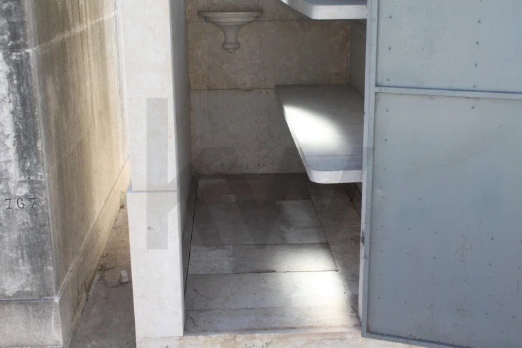 Prédio para Venda em Campo de Ourique Foto 8