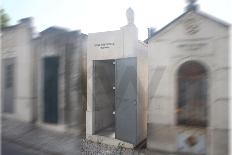 Prédio para Venda em Campo de Ourique Foto 6