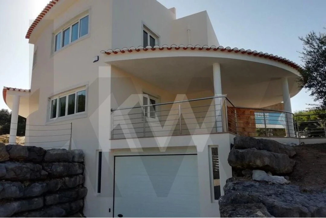 Moradia T4 para Venda em Queluz e Belas Foto 5