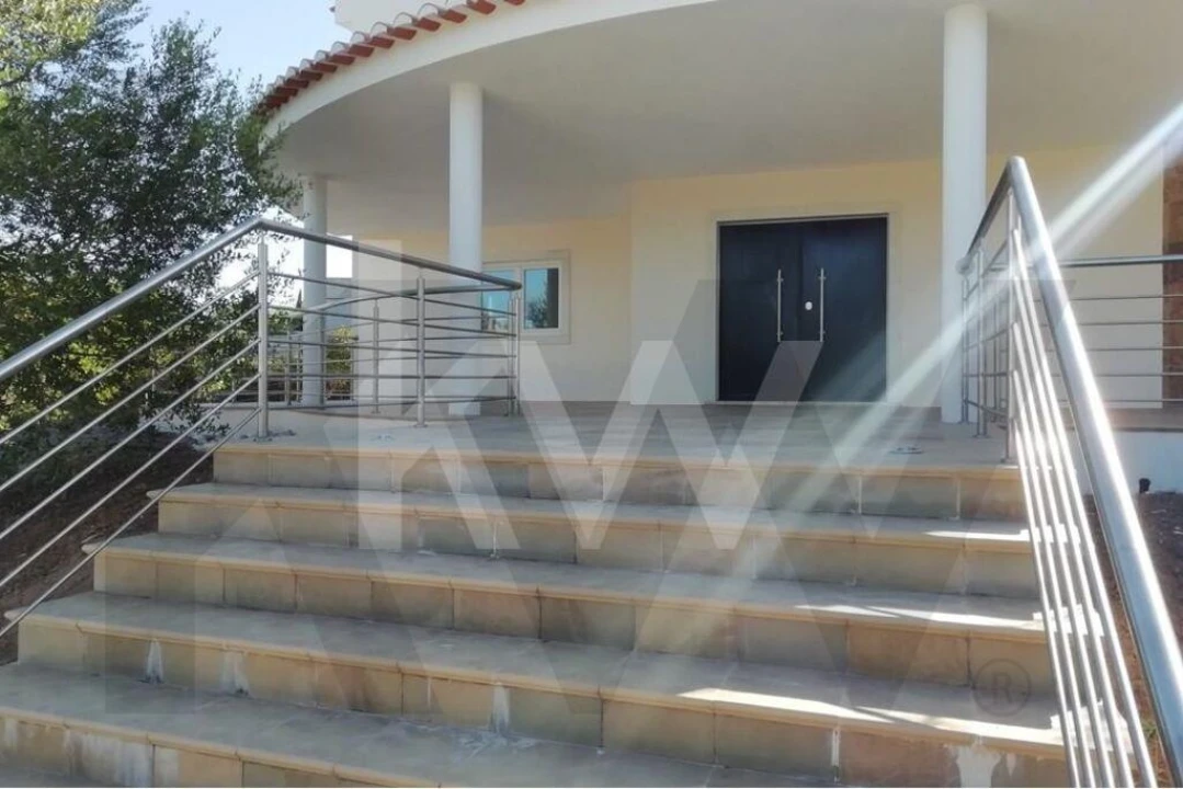 Moradia T4 para Venda em Queluz e Belas Foto 7